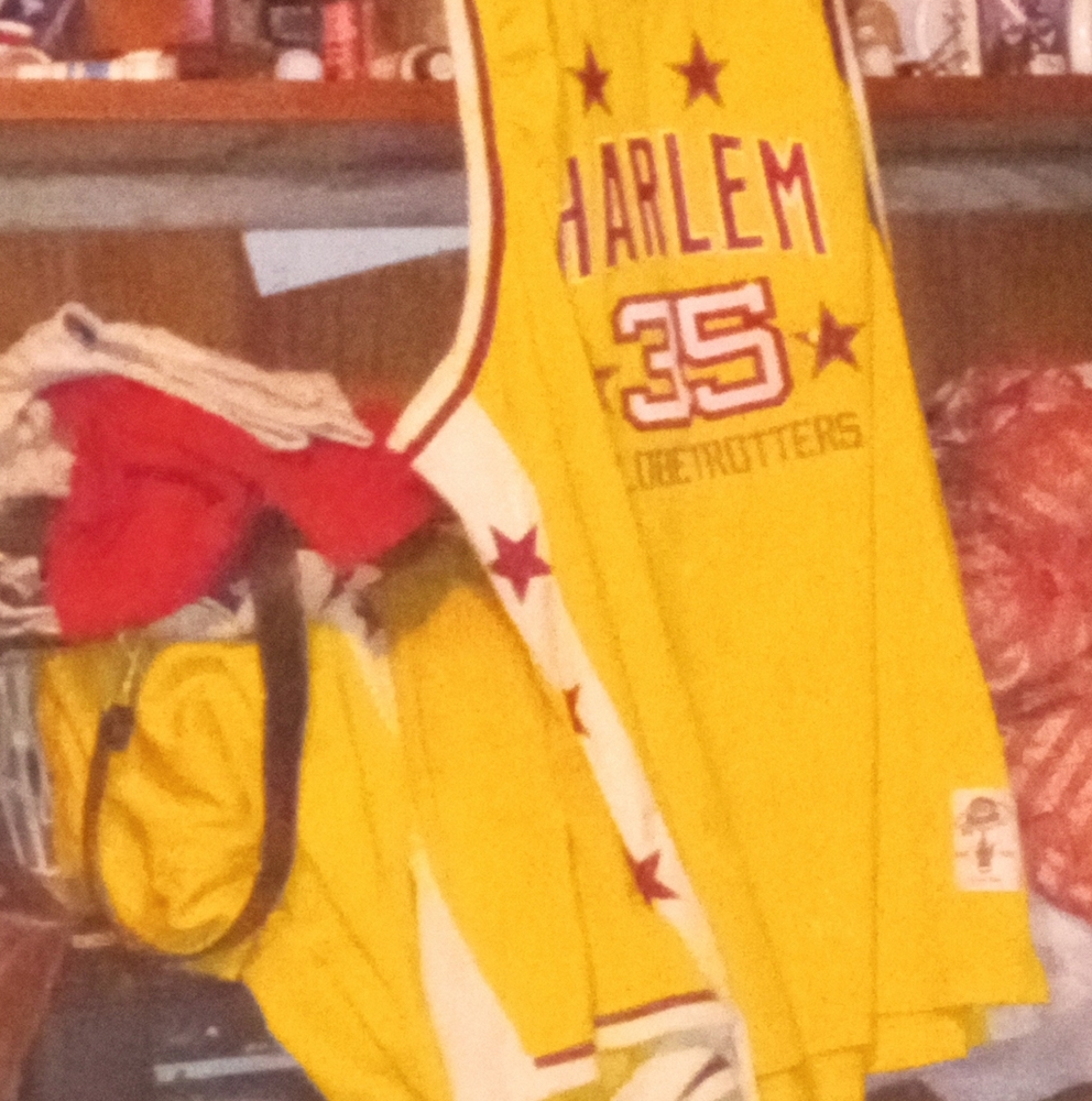 3X FUBU Harlem Globetrotters #35 jersey and gym shorts set